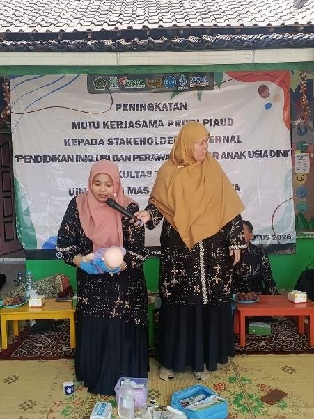 Prodi PIAUD Tingkatkan Kompetensi Guru RA melalui Pelatihan Perawatan Dasar Anak Usia Dini